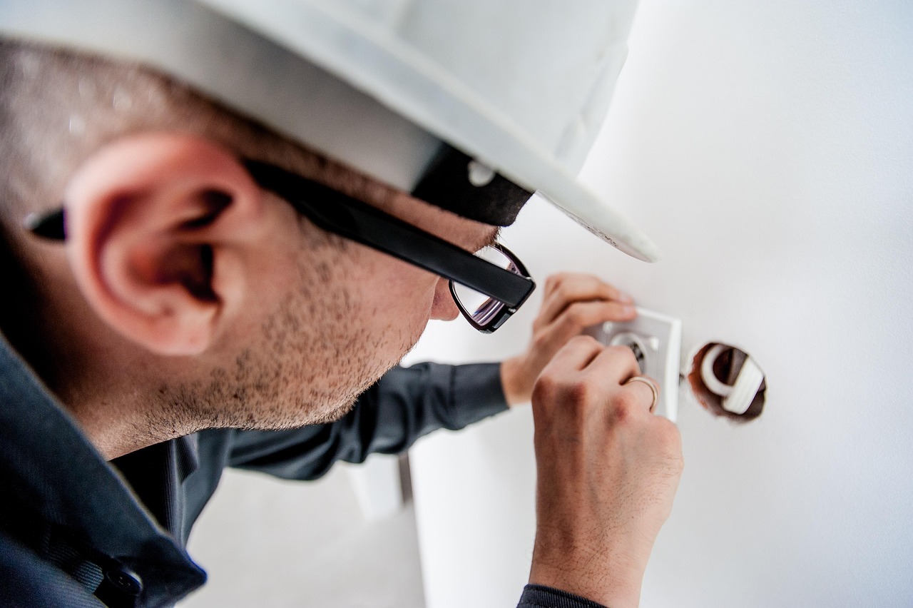 Ghid scurt pentru alegerea unei formari ca electrician